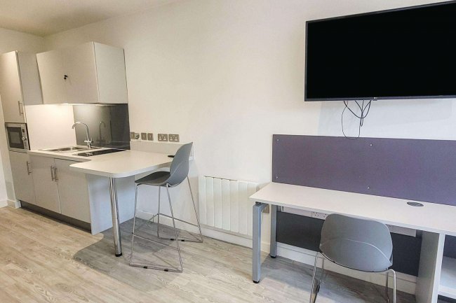 Studio 8, North Gate Studios, Trafford Street, Chester, CH1 3GW 7