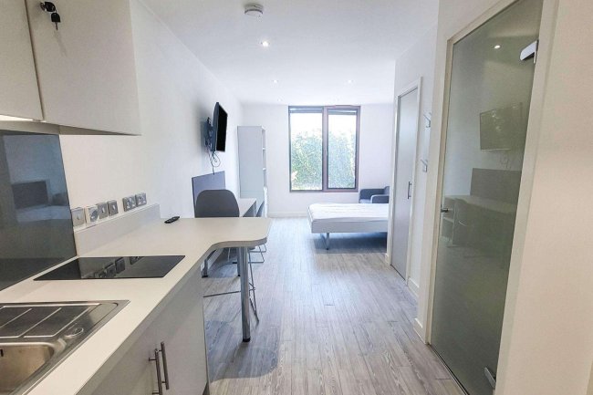 Studio 8, North Gate Studios, Trafford Street, Chester, CH1 3GW 7