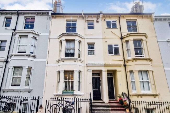 Flat 2, 38 Lansdowne Street, Hove, BN3 1FR 9