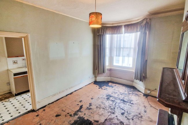 Flat 2, 38 Lansdowne Street, Hove, BN3 1FR 9