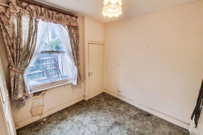 Flat 2, 38 Lansdowne Street, Hove, BN3 1FR 9