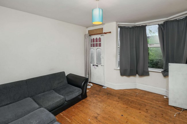 167 Lawn Lane, Hemel Hempstead, Hertfordshire, HP3 9JF 3