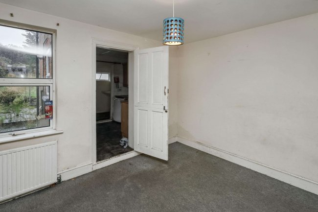 167 Lawn Lane, Hemel Hempstead, Hertfordshire, HP3 9JF 3