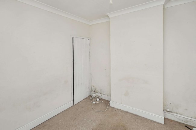 167 Lawn Lane, Hemel Hempstead, Hertfordshire, HP3 9JF 3