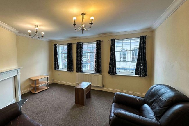 8 Castle Street, Reading RG1 7RD 4