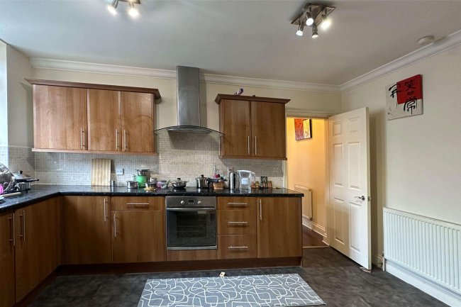 8 Castle Street, Reading RG1 7RD 4