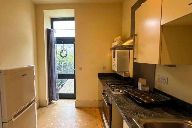 11 Canadian Way, Basingstoke, Hampshire, RG24 9RE 10