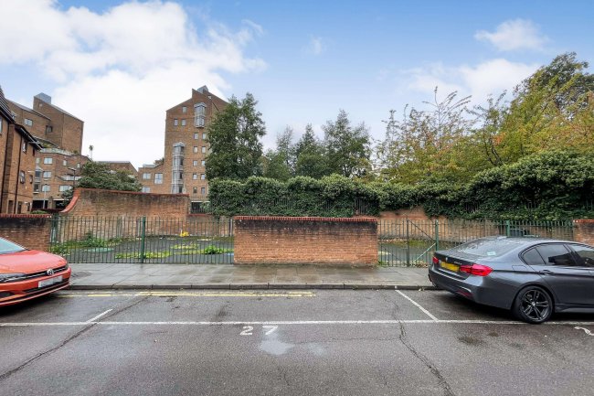 Land at Grosvenor Wharf Road, London, E14 3EF 6