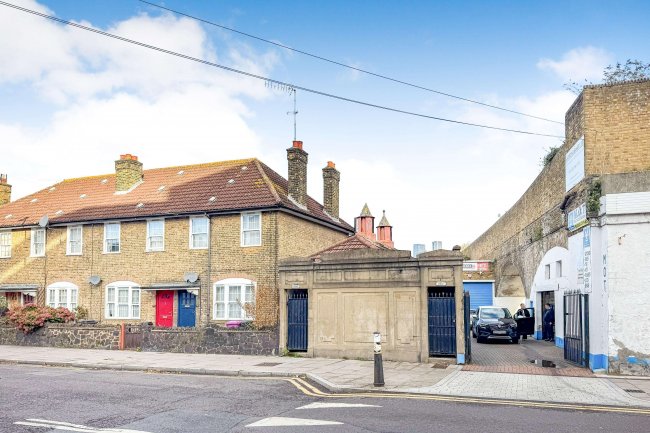 Former Public Convenience at 47 Manchester Road, London, E14 3DN 7