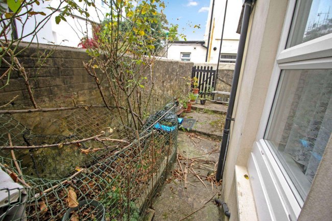 123 Westbourne Street, Hove, Sussex BN3 5FA 10