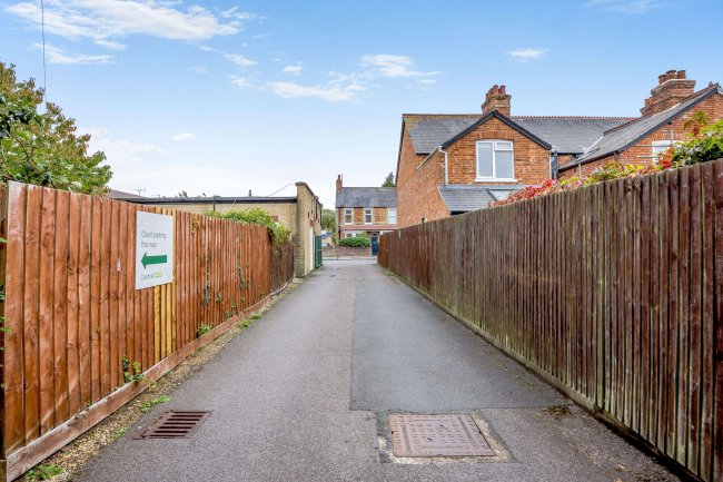 2 Hendred Street, Cowley, Oxford, OX4 2ED 2
