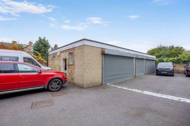 2 Hendred Street, Cowley, Oxford, OX4 2ED 2
