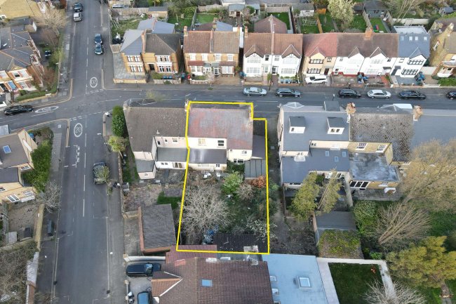 4 Wilton Road, Colliers Wood, London SW19 2HB 10