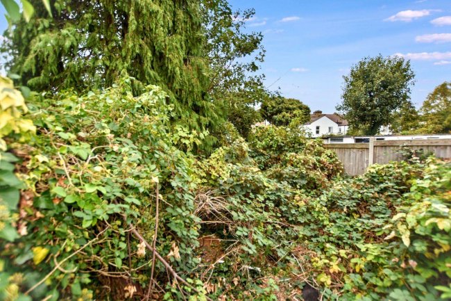 11 Hunter Road, Thornton Heath, CR7 8QJ 4