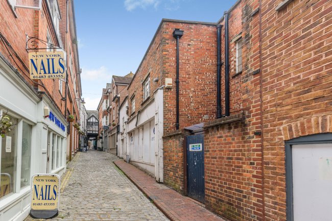 22-24 Swan Lane, Guildford GU1 4EQ 2