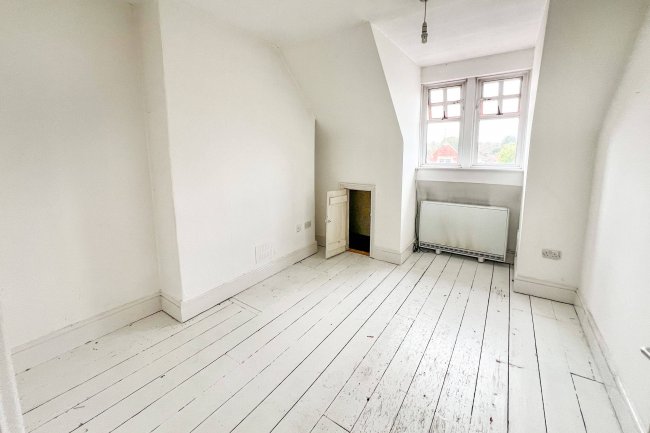 1-6 West End House, Marshfield Road, Chippenham, SN15 1JZ 9