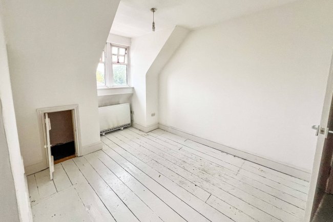 1-6 West End House, Marshfield Road, Chippenham, SN15 1JZ 9