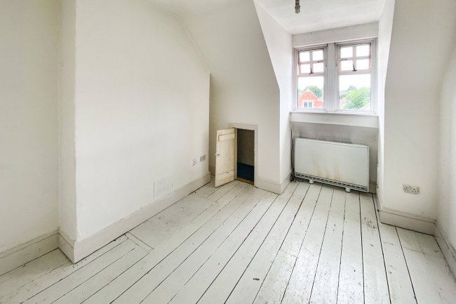 1-6 West End House, Marshfield Road, Chippenham, SN15 1JZ 9