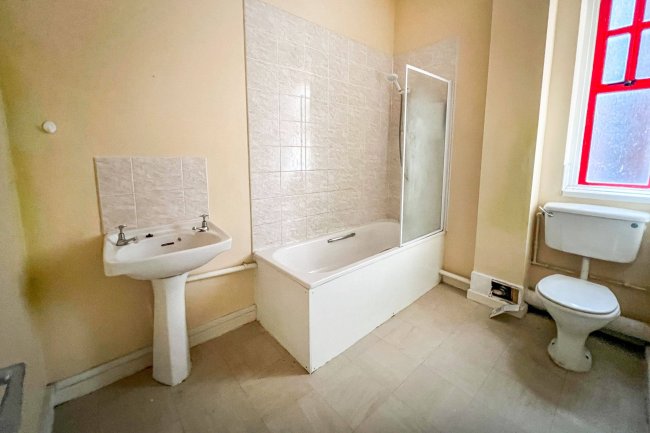 1-6 West End House, Marshfield Road, Chippenham, SN15 1JZ 9