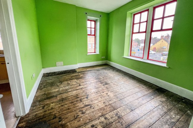 1-6 West End House, Marshfield Road, Chippenham, SN15 1JZ 9