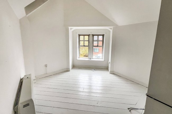 1-6 West End House, Marshfield Road, Chippenham, SN15 1JZ 9