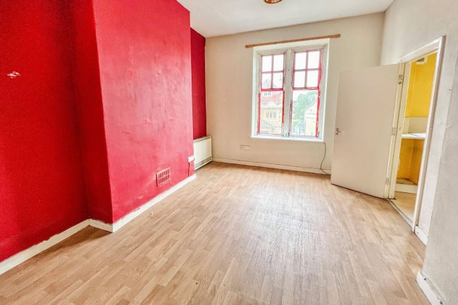 1-6 West End House, Marshfield Road, Chippenham, SN15 1JZ 9