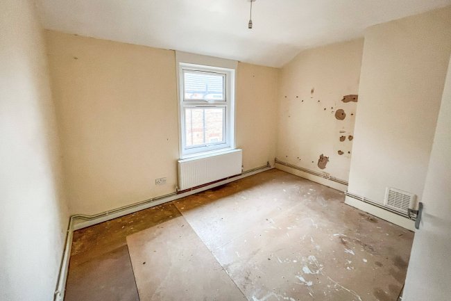 Flat 3, 7 St. Augustines Road, Bedford, Bedfordshire, MK40 2NB 5