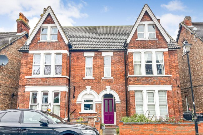 Flat 3, 7 St. Augustines Road, Bedford, Bedfordshire, MK40 2NB 5