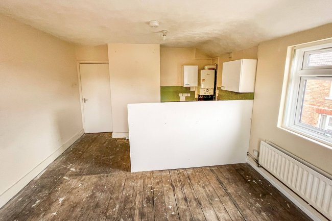 Flat 3, 7 St. Augustines Road, Bedford, Bedfordshire, MK40 2NB 5