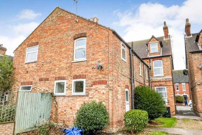 Flat 3, 7 St. Augustines Road, Bedford, Bedfordshire, MK40 2NB 5