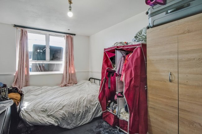 Flat 74 Gainsborough House, Ayley Croft, Enfield, Middlesex, EN1 1XZ 10