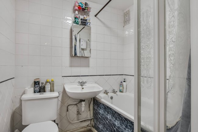 Flat 74 Gainsborough House, Ayley Croft, Enfield, Middlesex, EN1 1XZ 10