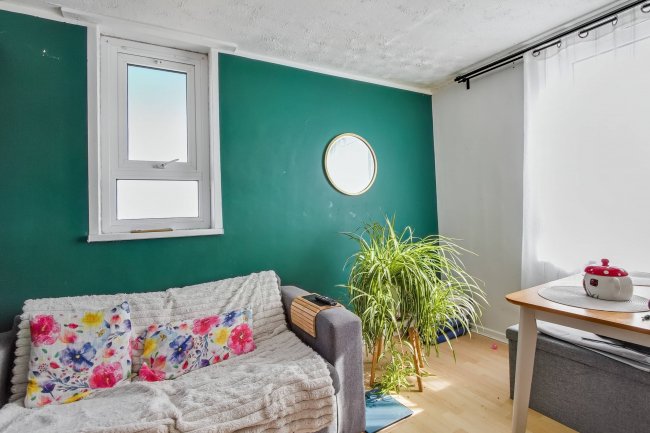 114 Jersey House, 2 Eastfield Road, Enfield, Middlesex, EN3 5UY 2