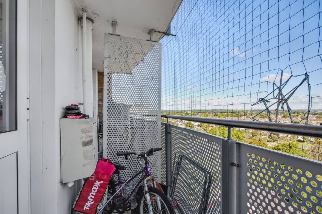 114 Jersey House, 2 Eastfield Road, Enfield, Middlesex, EN3 5UY 2