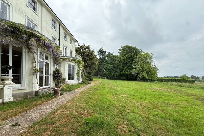 Penton Lodge, Penton Mewsey, Andover, Hampshire SP11 0RD 5