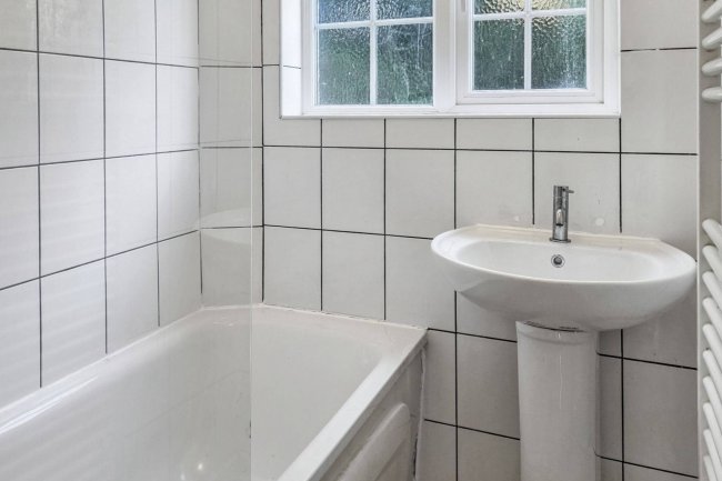 2 Lynton Court, Horn Lane, London W3 6PN 5