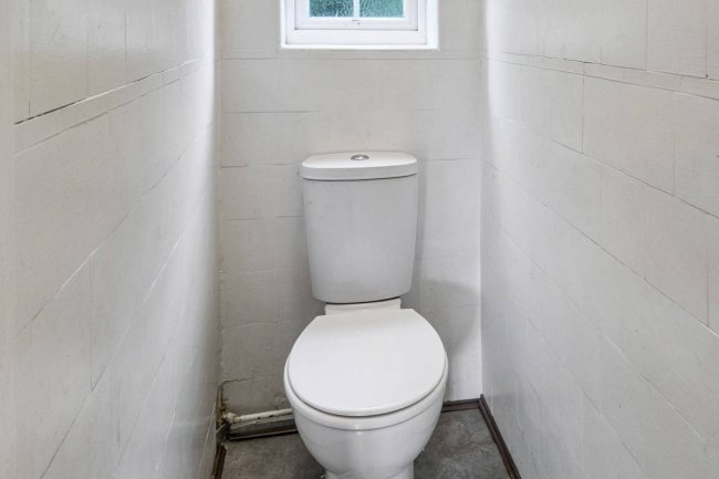 2 Lynton Court, Horn Lane, London W3 6PN 5