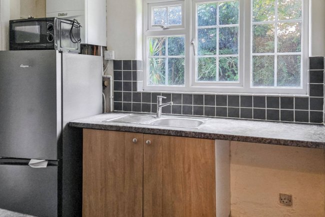 2 Lynton Court, Horn Lane, London W3 6PN 5