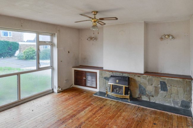 11 Thames Close, Bulkington, Bedworth, Warwickshire, CV12 9QF 4