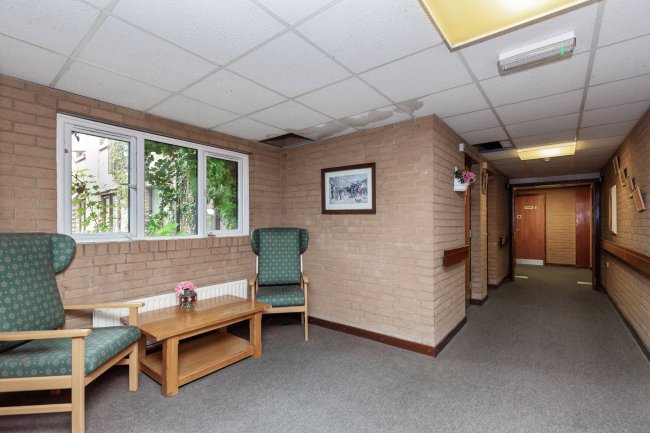 Verdon Court, Bishops Orchard, Farnham Royal, Slough SL2 3AB 3