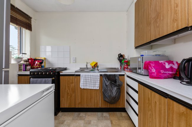 Verdon Court, Bishops Orchard, Farnham Royal, Slough SL2 3AB 3