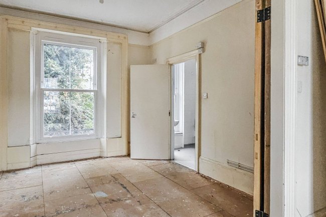 3B Stanlake Villas, Shepherd's Bush, London, W12 7EX 8