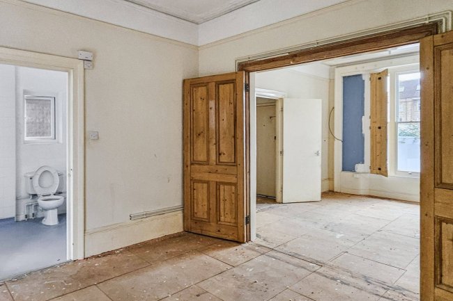 3B Stanlake Villas, Shepherd's Bush, London, W12 7EX 8