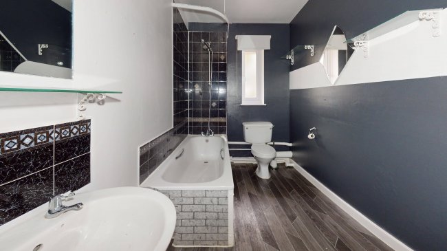 14 Silver Birch Avenue, Chingford, London, E4 8YT 9