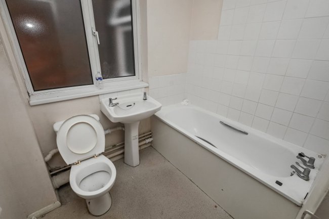 32 Aldwyck Court, Leighton Buzzard Road, Hemel Hempstead, HP1 1SH 8