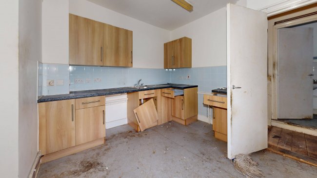 Flat B, 17 Durley Road, Stamford Hill, London, N16 5JW 2