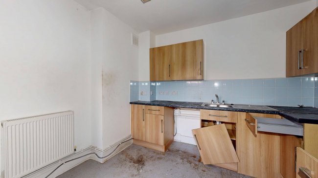 Flat B, 17 Durley Road, Stamford Hill, London, N16 5JW 2