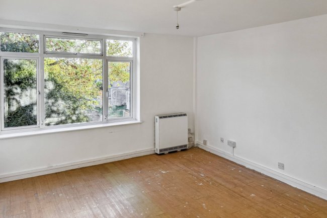 56 Pamplins, Basildon, Essex, SS15 5BJ 5