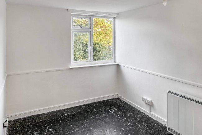 56 Pamplins, Basildon, Essex, SS15 5BJ 5