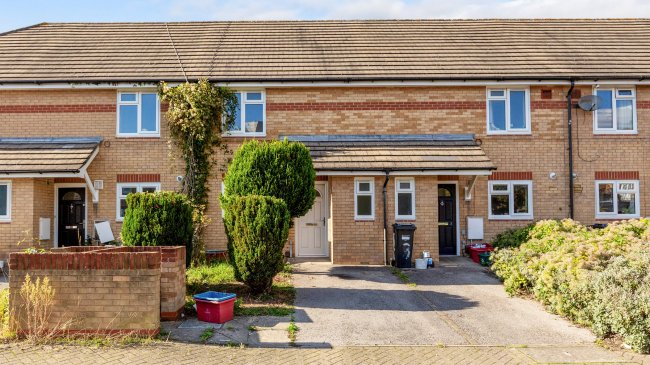 4 Sydney Road, Feltham, TW14 9BF 2